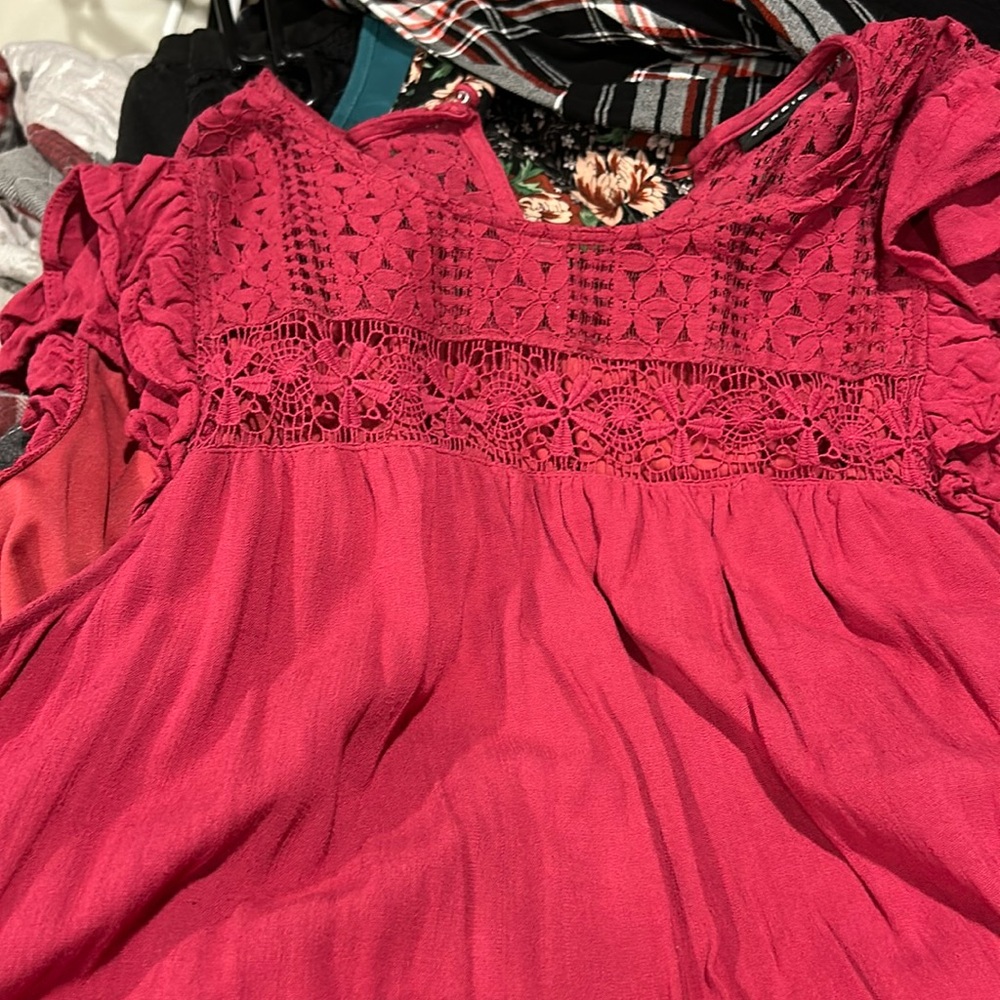 Torrid 2(16/18) fits more like a 14 to a small 16.